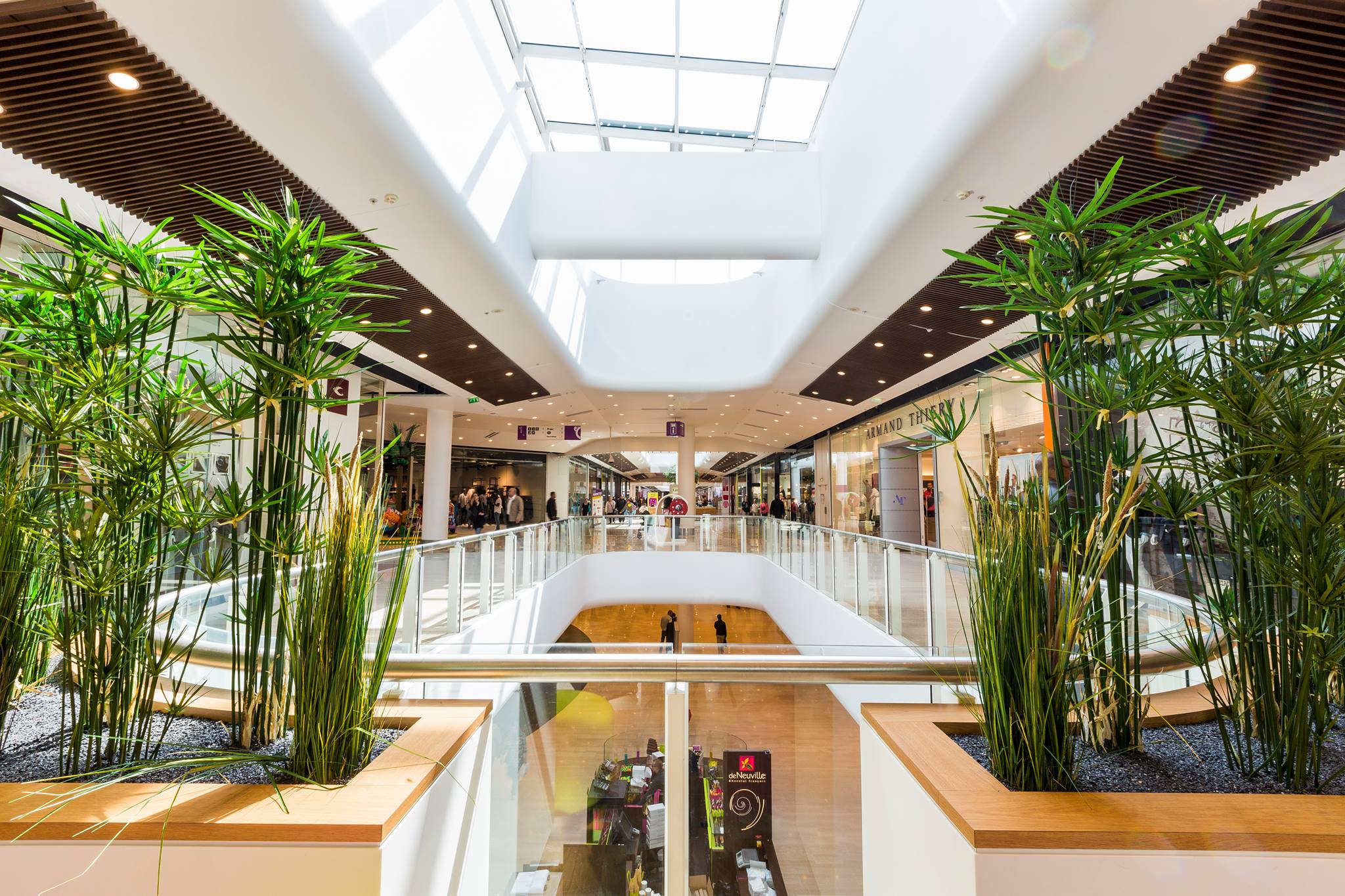 O'Parinor centre commercial à AulnaysousBois (Paris) en famille