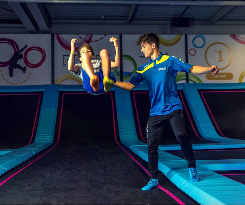Rebound World Montpellier Odysseum parc à trampolines pour enfants et