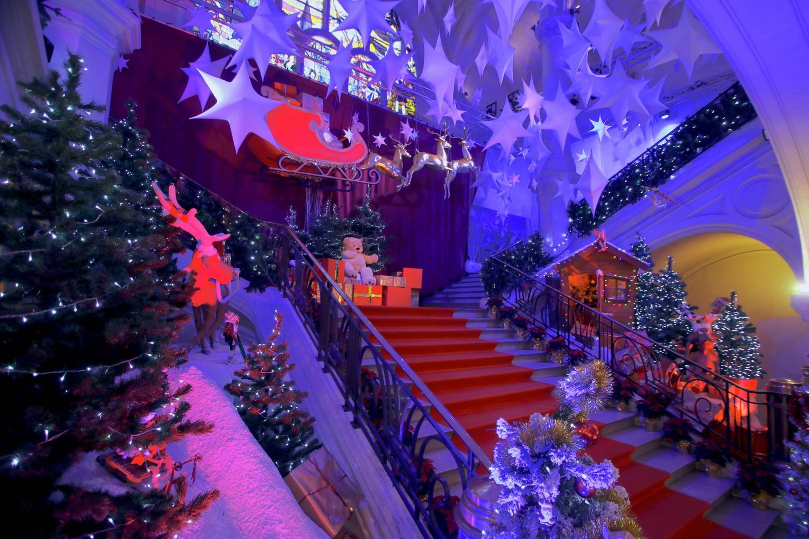 Marché de Noël de Dunkerque 2023 animations pour enfants et familles, maison du Père Noël Marché de Noël de Dunkerque 2023 animations pour enfants et familles, maison du Père Noël